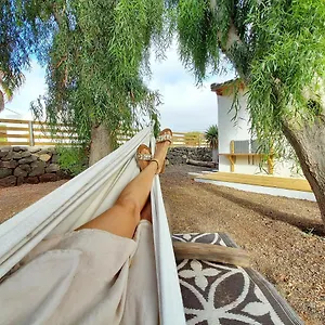 https://casa-cocoloe-lajares.in-canary-islands.com